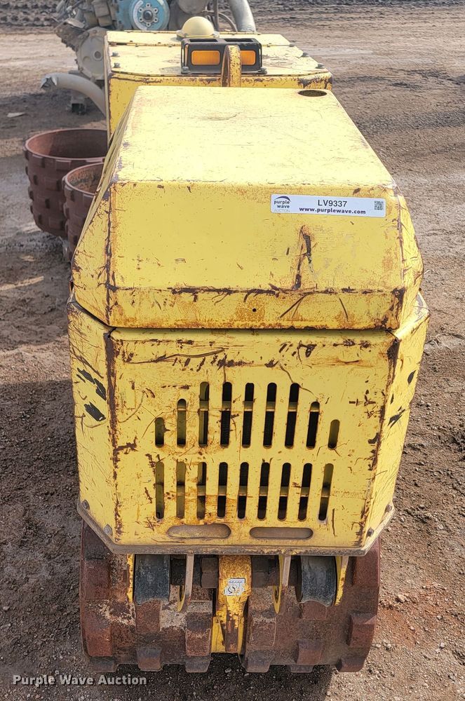 image for item LV9337 Wacker RT820  trench compactor
