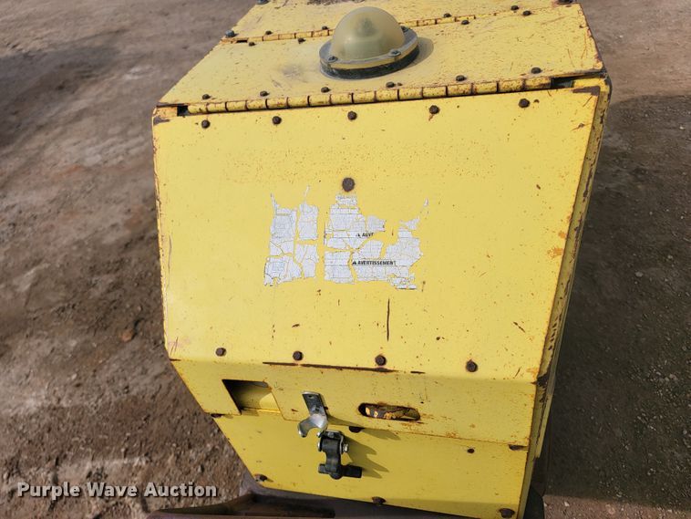 image for item LV9337 Wacker RT820  trench compactor
