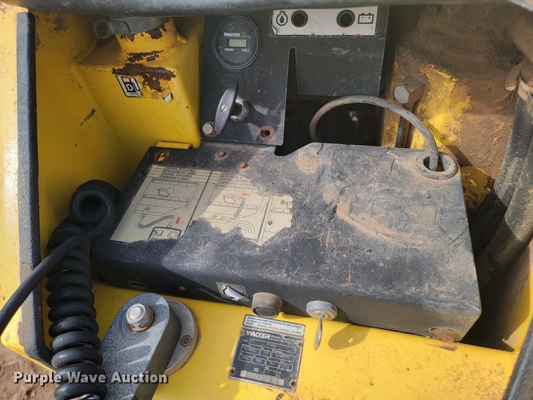 image for item LV9337 Wacker RT820  trench compactor