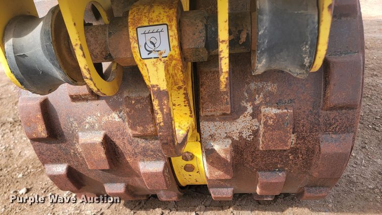 image for item LV9337 Wacker RT820  trench compactor