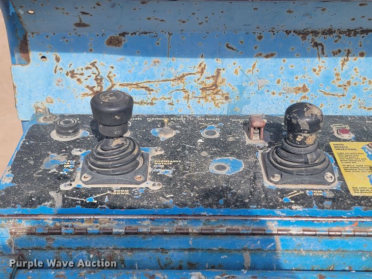 image for item LV9341 Genie S-60  boom lift