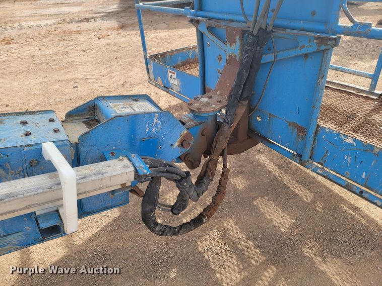 image for item LV9341 Genie S-60  boom lift