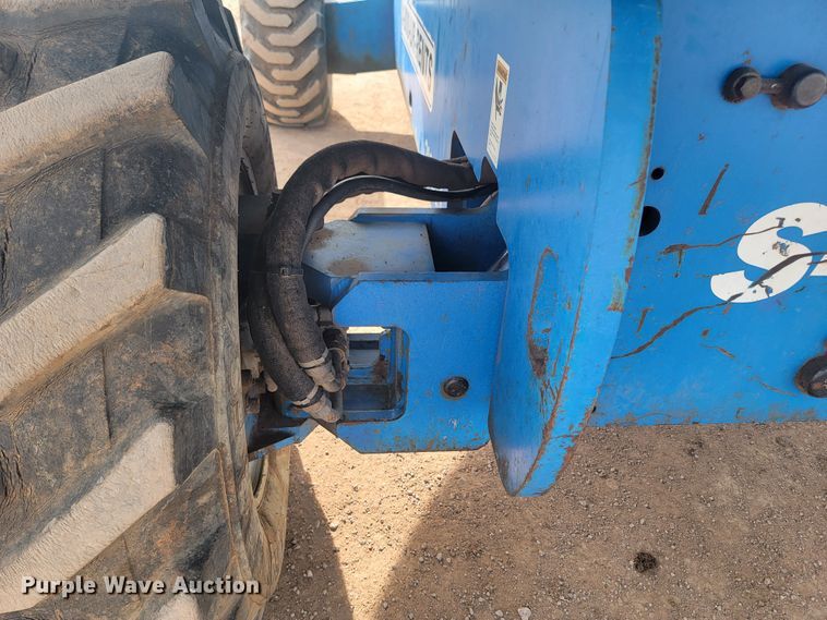 image for item LV9341 Genie S-60  boom lift