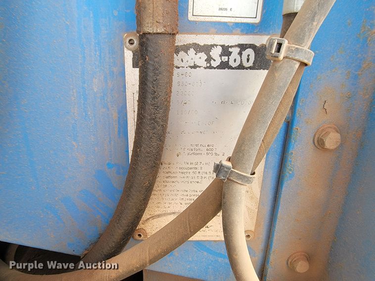 image for item LV9341 Genie S-60  boom lift