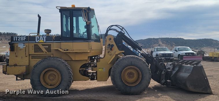 image for item LV9342 1995 Caterpillar IT28F  wheel loader