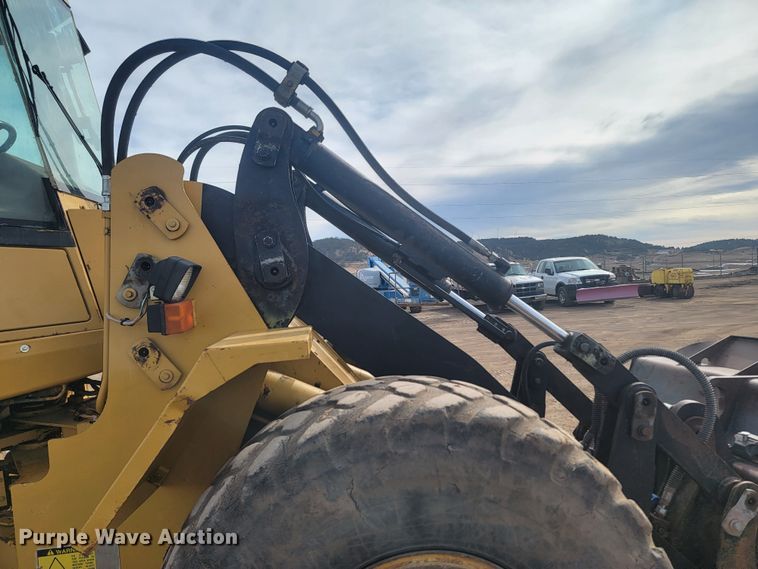 image for item LV9342 1995 Caterpillar IT28F  wheel loader