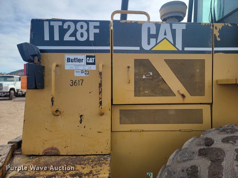 image for item LV9342 1995 Caterpillar IT28F  wheel loader