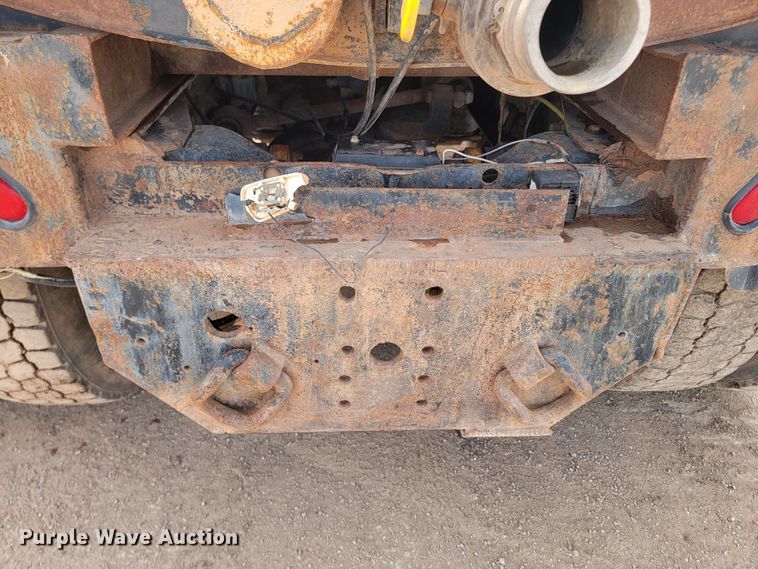 image for item LV9346 1992 Ford LTL9000  water truck