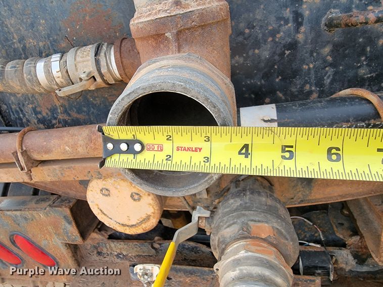 image for item LV9346 1992 Ford LTL9000  water truck