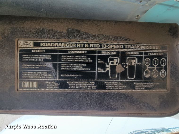 image for item LV9346 1992 Ford LTL9000  water truck