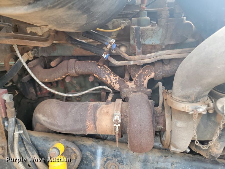 image for item LV9346 1992 Ford LTL9000  water truck