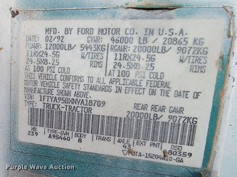 image for item LV9346 1992 Ford LTL9000  water truck