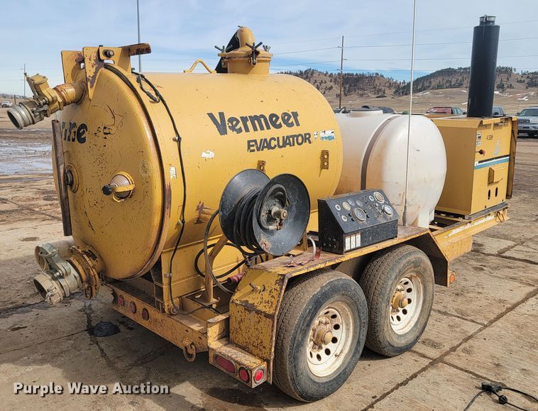 image for item LV9347 2002 Vermeer E550  vacuum excavator