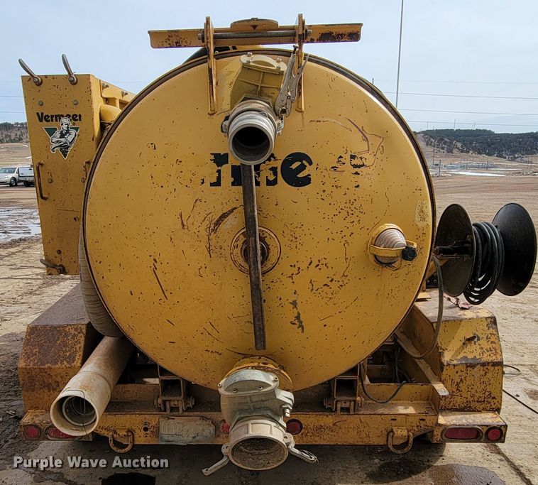 image for item LV9347 2002 Vermeer E550  vacuum excavator