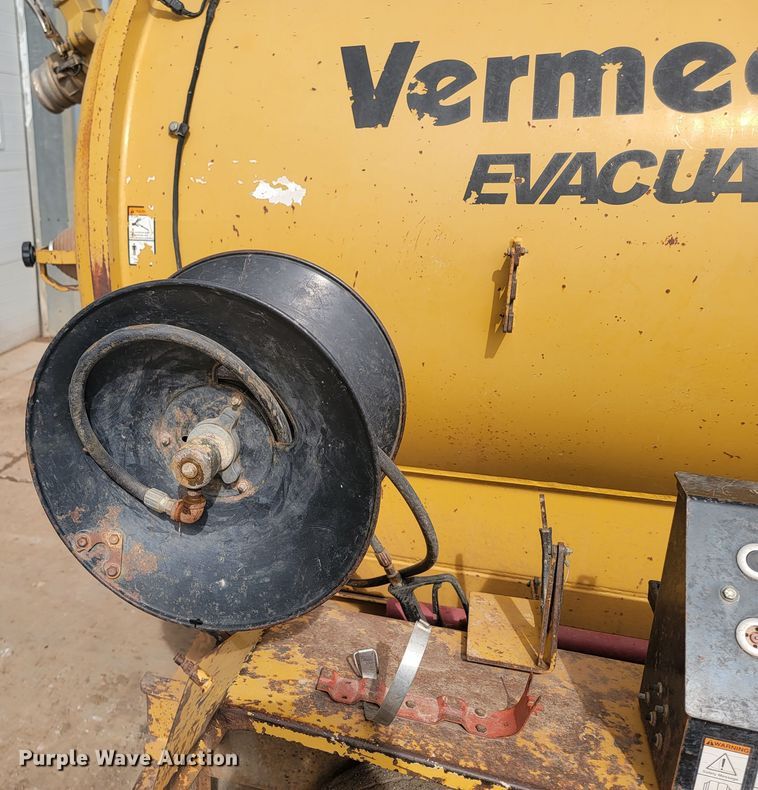 image for item LV9347 2002 Vermeer E550  vacuum excavator