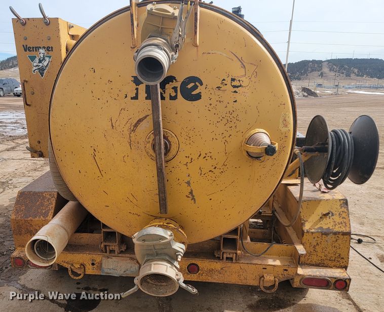 image for item LV9347 2002 Vermeer E550  vacuum excavator