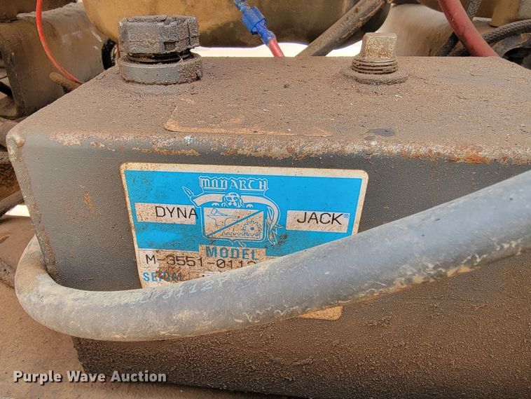 image for item LV9347 2002 Vermeer E550  vacuum excavator