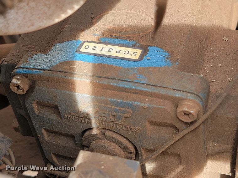 image for item LV9347 2002 Vermeer E550  vacuum excavator