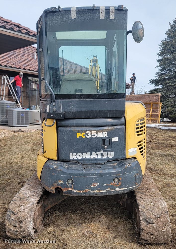 image for item LV9348 Komatsu PC35MR-2  mini excavator