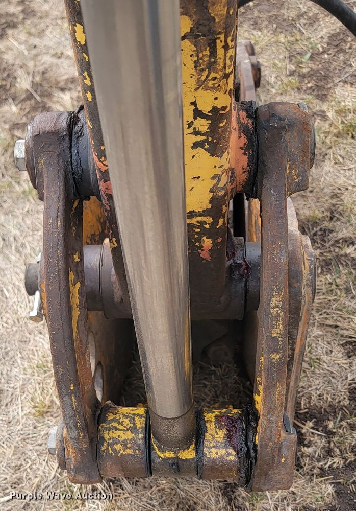 image for item LV9348 Komatsu PC35MR-2  mini excavator