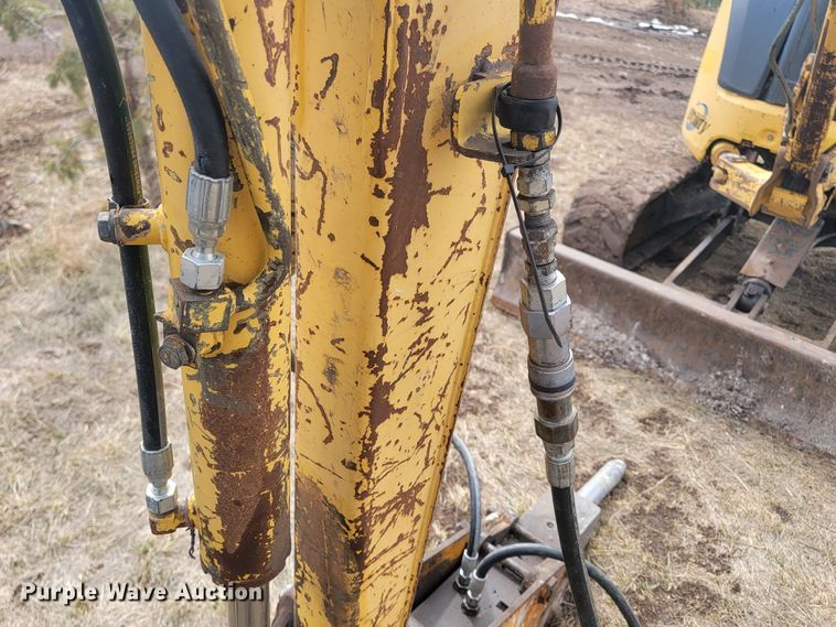 image for item LV9348 Komatsu PC35MR-2  mini excavator