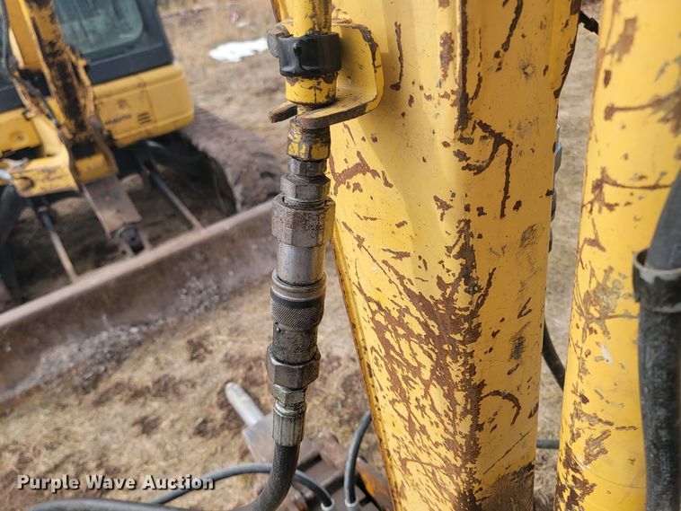 image for item LV9348 Komatsu PC35MR-2  mini excavator