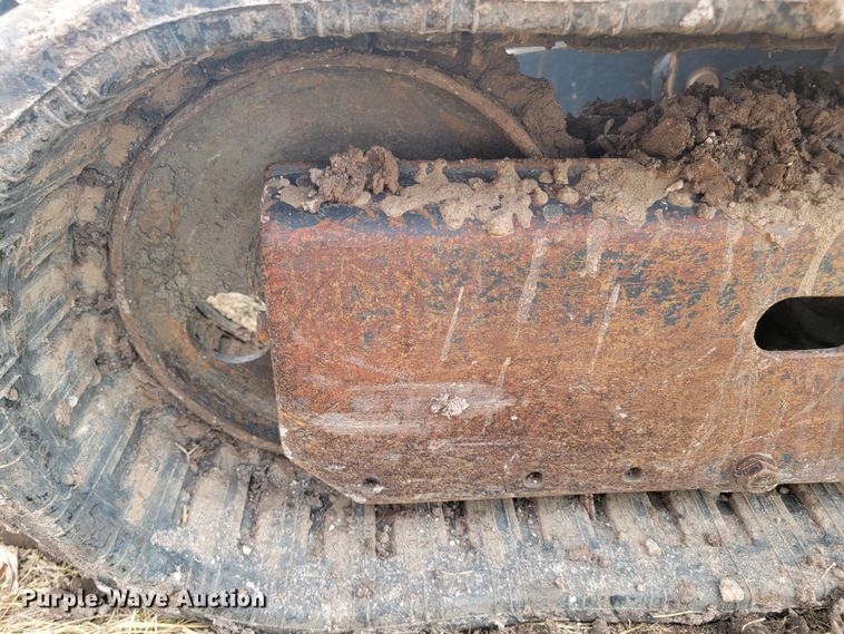 image for item LV9348 Komatsu PC35MR-2  mini excavator