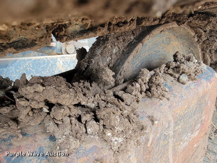 image for item LV9348 Komatsu PC35MR-2  mini excavator