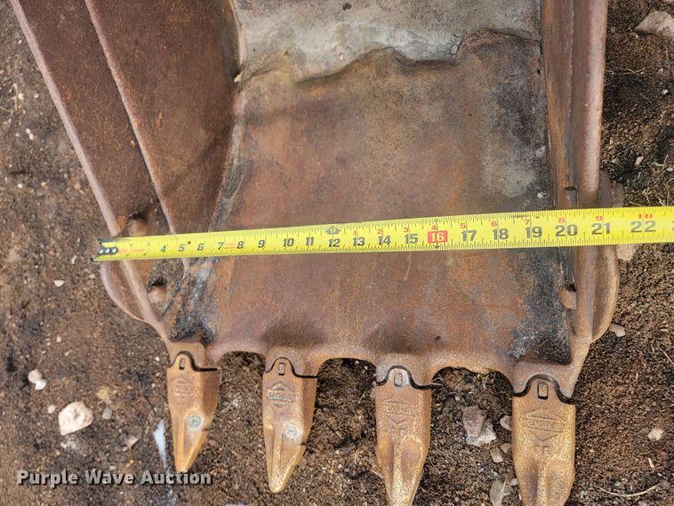 image for item LV9348 Komatsu PC35MR-2  mini excavator