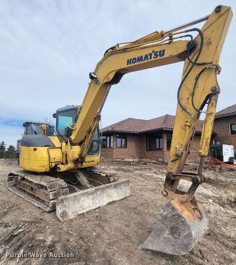 image for item LV9349 Komatsu PC78MR-6  mini excavator