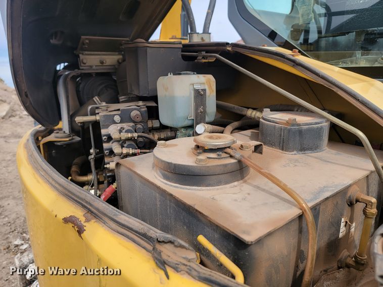 image for item LV9349 Komatsu PC78MR-6  mini excavator