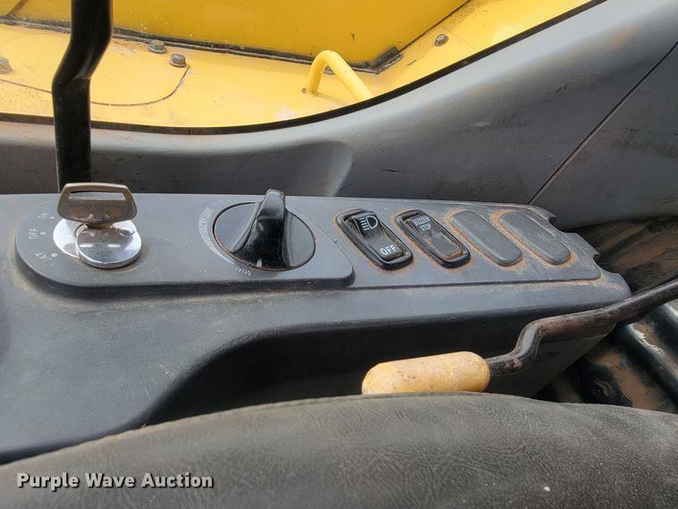 image for item LV9349 Komatsu PC78MR-6  mini excavator