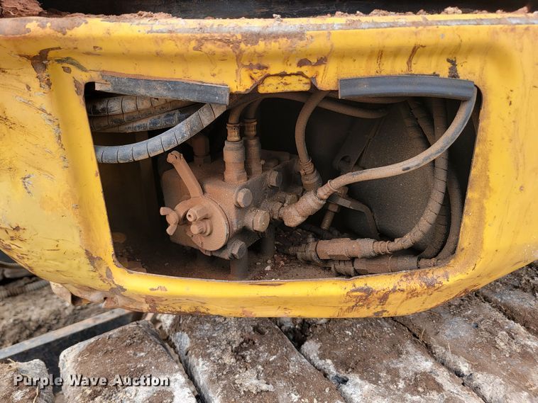 image for item LV9349 Komatsu PC78MR-6  mini excavator