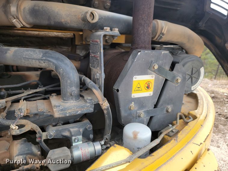 image for item LV9349 Komatsu PC78MR-6  mini excavator