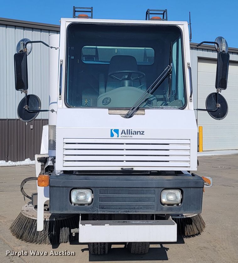 image for item LV9351 Allianz Johnston 3000  street sweeper