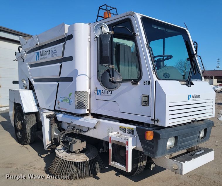 image for item LV9351 Allianz Johnston 3000  street sweeper