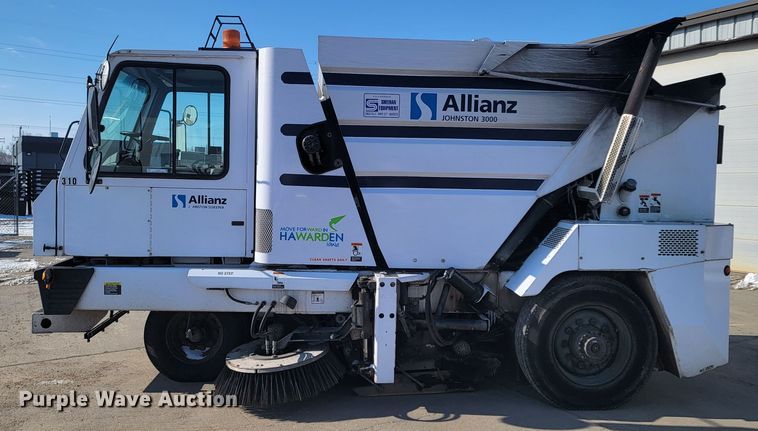 image for item LV9351 Allianz Johnston 3000  street sweeper