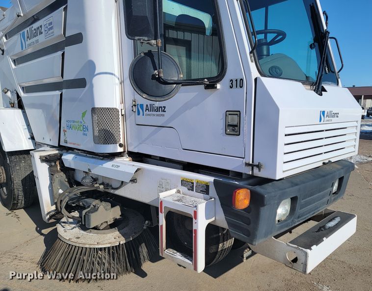 image for item LV9351 Allianz Johnston 3000  street sweeper
