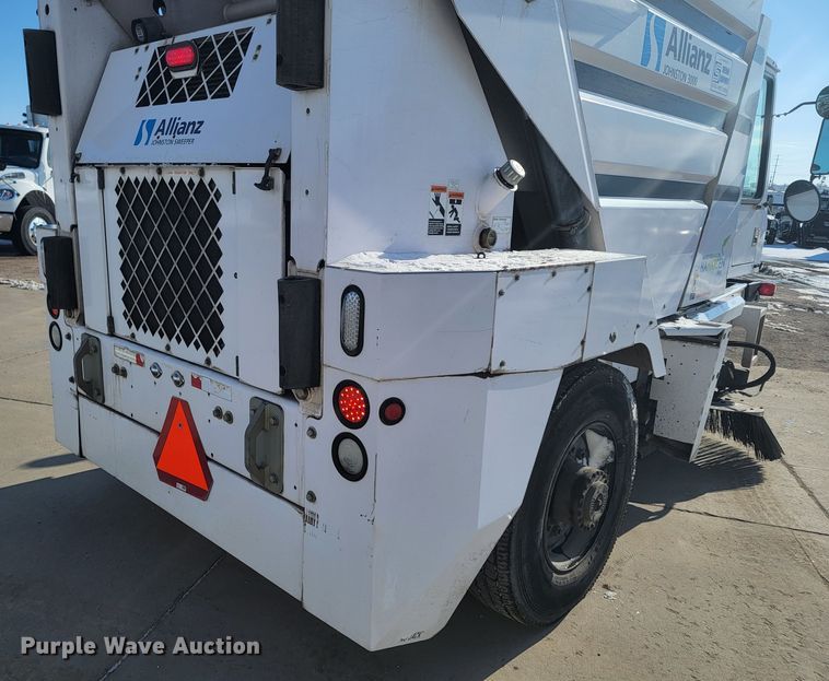 image for item LV9351 Allianz Johnston 3000  street sweeper