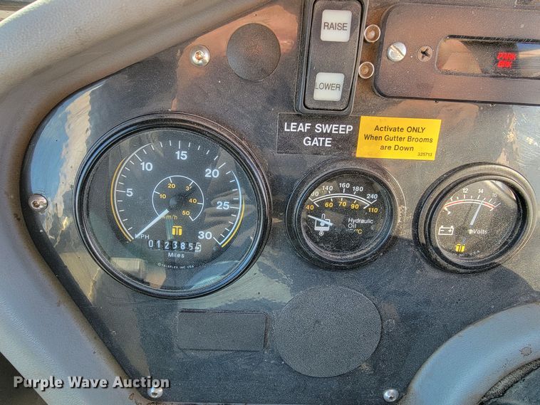 image for item LV9351 Allianz Johnston 3000  street sweeper