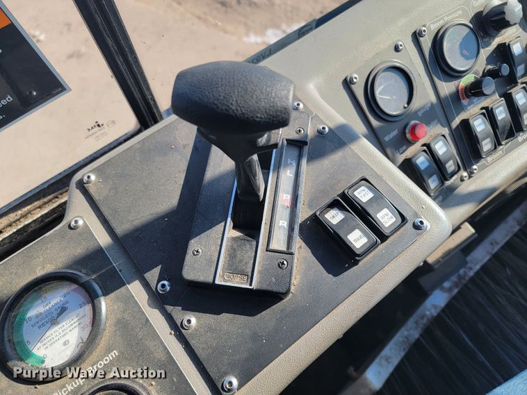 image for item LV9351 Allianz Johnston 3000  street sweeper