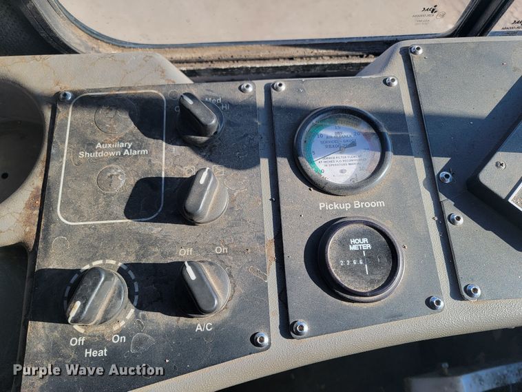 image for item LV9351 Allianz Johnston 3000  street sweeper