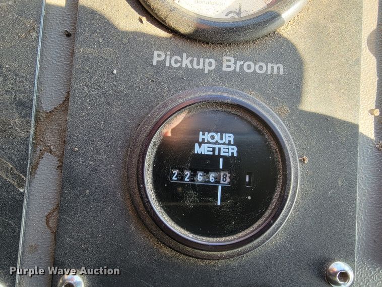 image for item LV9351 Allianz Johnston 3000  street sweeper