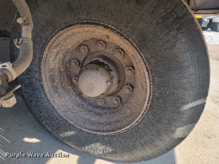 image for item LV9351 Allianz Johnston 3000  street sweeper