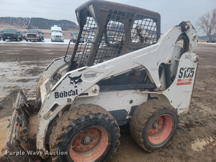 image for item LV9387 2005 Bobcat S185  skid steer loader