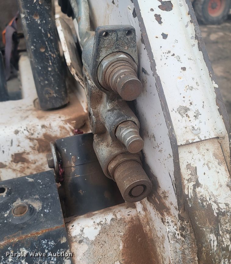 image for item LV9387 2005 Bobcat S185  skid steer loader