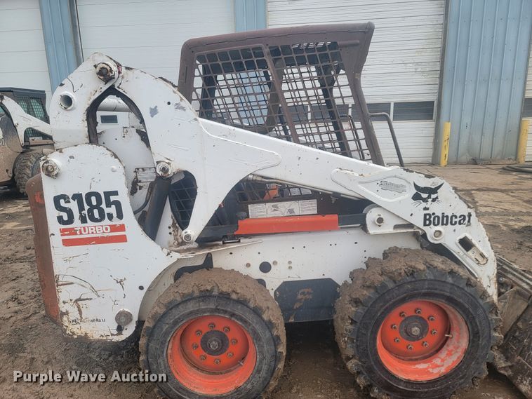 image for item LV9387 2005 Bobcat S185  skid steer loader
