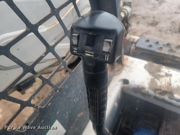 image for item LV9387 2005 Bobcat S185  skid steer loader