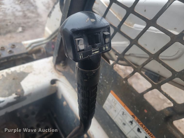 image for item LV9387 2005 Bobcat S185  skid steer loader