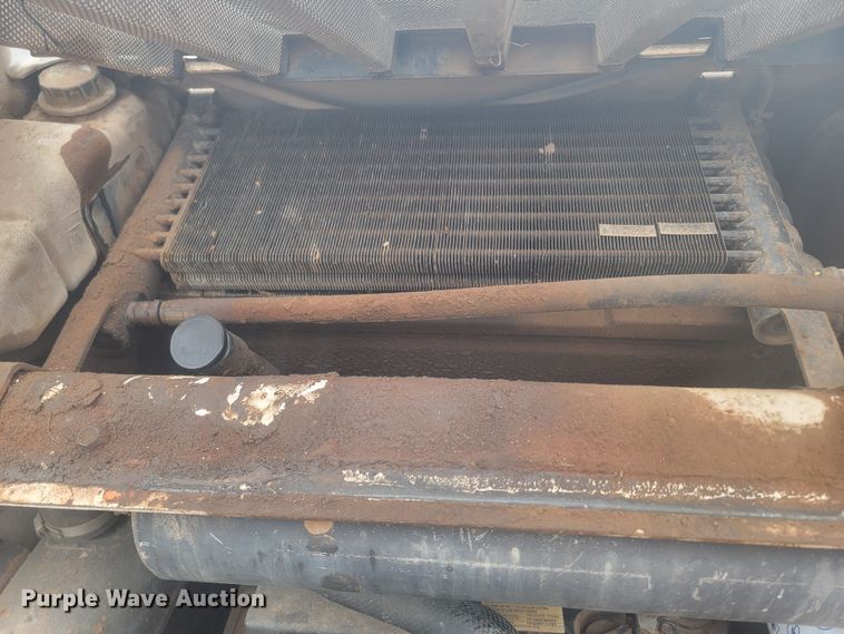 image for item LV9387 2005 Bobcat S185  skid steer loader